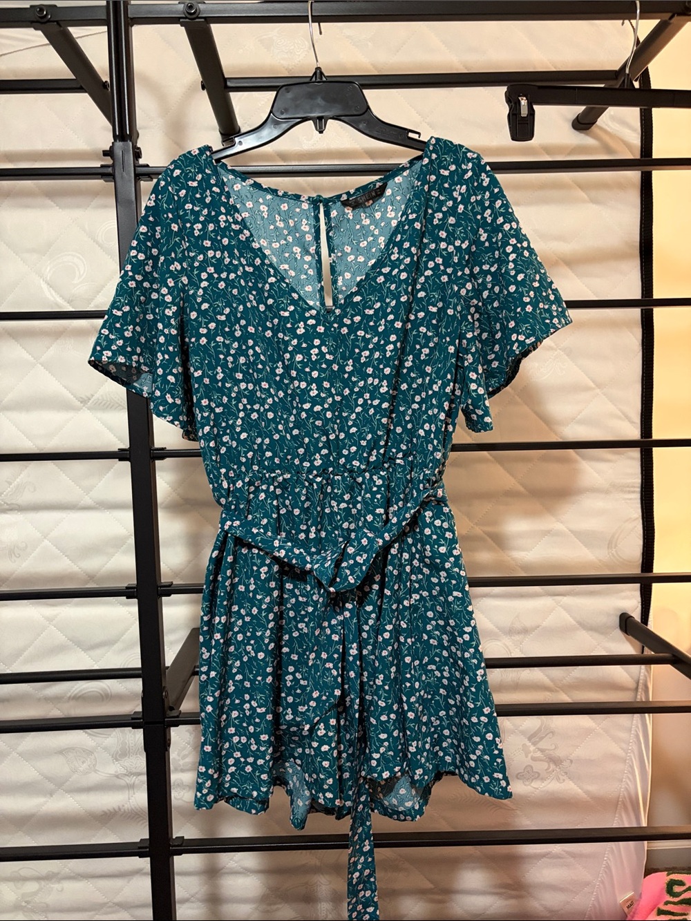 SHEIN Teal Floral V-Neck Short-Sleeve Romper with Tie Waist
